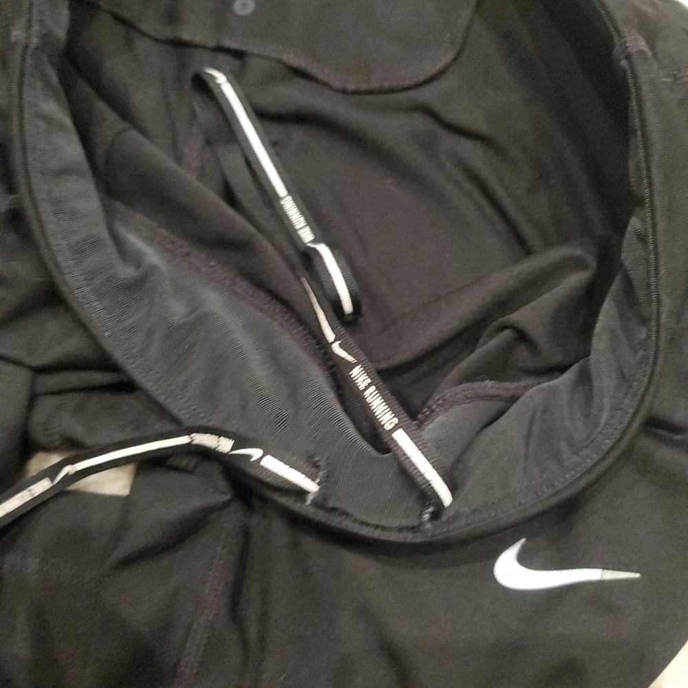 Nike Running Capri With Tie Strings